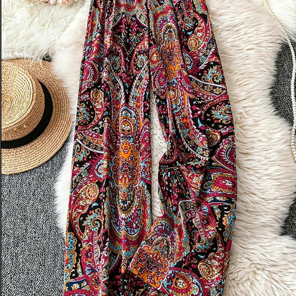 Vibrant Paisley Print Pants